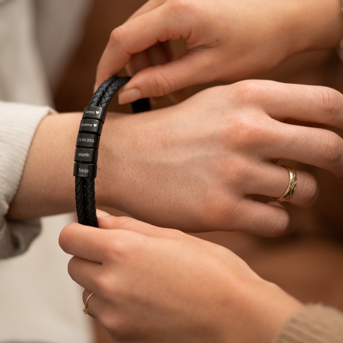 Größenanpassungen: Personalisierte Armbänder kürzen oder verlängern - Papasplatz